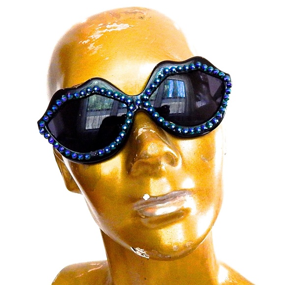 BARRACUDA BLACK HOT LIPS SUNGLASSES NEW